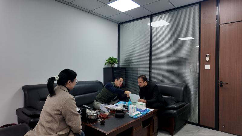 武漢耦合醫(yī)學(xué)接待巴基斯坦客戶，國際合作新突破